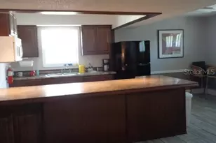9105 Tudor Dr, Tampa, FL 33615 - Photo 25