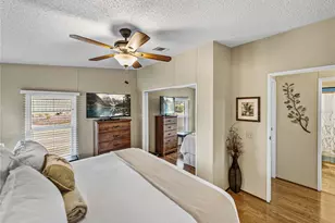 35921 Hermoso Ln, Zephyrhills, FL 33541 - Photo 21