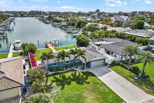 545 Capri Blvd, Treasure Island, FL 33706 - Photo 3