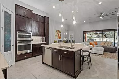 823 Floresta Street, Brandon, FL 33511 - Photo 7