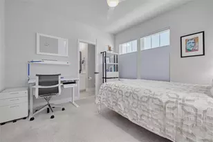 835 Burlington Ave N, Saint Petersburg, FL 33701 - Photo 23