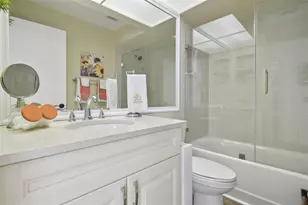 4207 Arborwood Ln, Tampa, FL 33618 - Photo 21