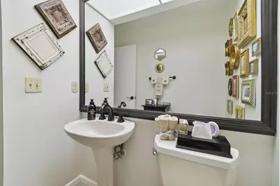 4207 Arborwood Lane, Tampa, FL 33618 - Photo 39
