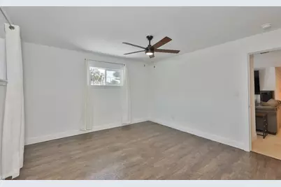 1667 N Dakota Avenue NE, Saint Petersburg, FL 33703 - Photo 27