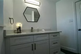 547 Tradewinds Dr, Dunedin, FL 34698 - Photo 11