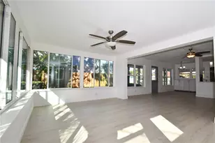 547 Tradewinds Dr, Dunedin, FL 34698 - Photo 9