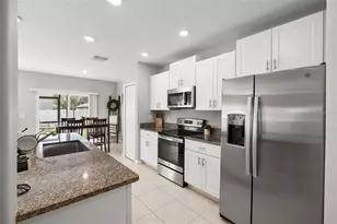 36412 Garden Wall Wy, Zephyrhills, FL 33541 - Photo 37