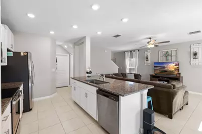 36412 Garden Wall Way, Zephyrhills, FL 33541 - Photo 3