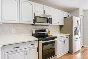 14623 Par Club Circle, Tampa, FL 33618 - Photo 5