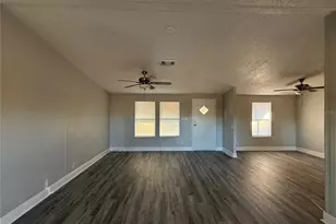 4527 Dove Meadow Ln, Lakeland, FL 33810 - Photo 9