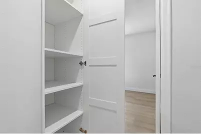 4702 W Bay View Avenue, Tampa, FL 33611 - Photo 17