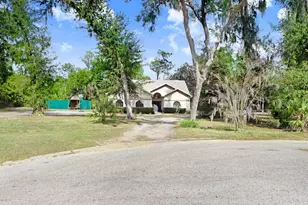 1402 Stephens Oak Ct, Plant City, FL 33567 - Photo 5