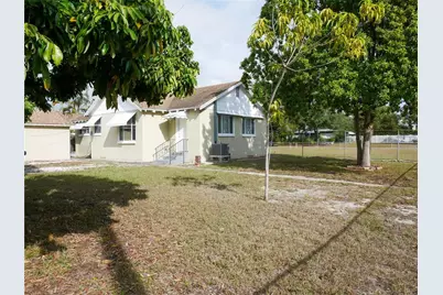 1700 49th Street N, Saint Petersburg, FL 33710 - Photo 35