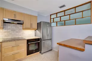 5135 101st St N, Saint Petersburg, FL 33708 - Photo 9