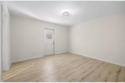 4500 23rd Avenue S, Saint Petersburg, FL 33711 - Photo 13
