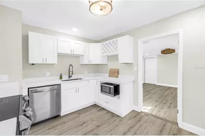 946 23rd Avenue S, Saint Petersburg, FL 33705 - Photo 9