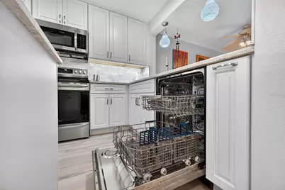 90 S Highland Avenue #304, Tarpon Springs, FL 34689 - Photo 35