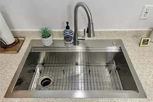 3644 Pine Knot Dr, Valrico, FL 33596 - Photo 11