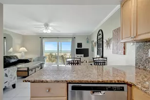 11360 Gulf Blvd, Treasure Island, FL 33706 - Photo 17