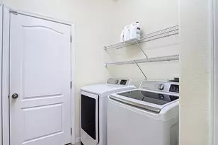 454 Winthrop Dr, Spring Hill, FL 34609 - Photo 17