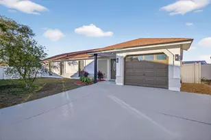 9501 Drakemill Ct, Tampa, FL 33615 - Photo 3