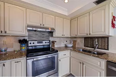 6104 Palma Del Mar Boulevard S #404, Saint Petersburg, FL 33715 - Photo 11