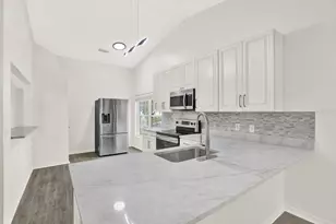 1712 Elk Spring Dr, Brandon, FL 33511 - Photo 7