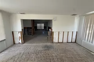 4424 Floramar Terrace, New Port Richey, FL 34652 - Photo 9