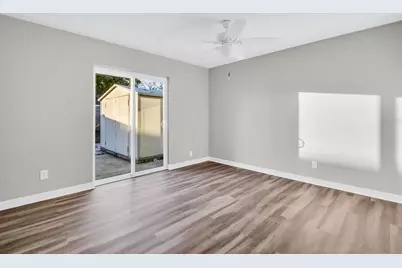 12392 Cumberland Drive, Largo, FL 33773 - Photo 13