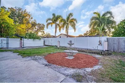 12392 Cumberland Drive, Largo, FL 33773 - Photo 27