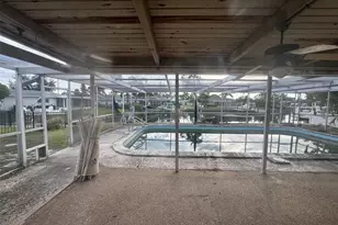 5116 Venetian Blvd NE, Saint Petersburg, FL 33703 - Photo 5