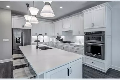 7461 Summer Court, Sarasota, FL 34231 - Photo 5