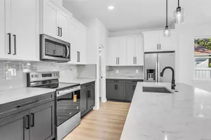 2701 35th Ave N, Saint Petersburg, FL 33713 - Photo 9