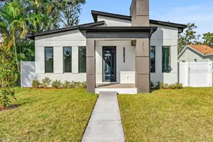 2701 35th Ave N, Saint Petersburg, FL 33713 - Photo 1