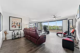 3021 Countryside Blvd, Clearwater, FL 33761 - Photo 5