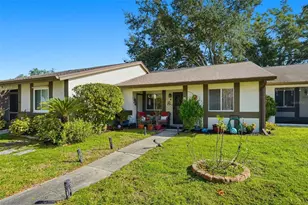 2948 Bancroft Cir E, Palm Harbor, FL 34683 - Photo 29