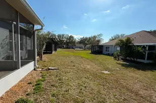 6928 Surrey Oak Dr, Apollo Beach, FL 33572 - Photo 17