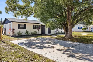 38600 Naomi Ave, Zephyrhills, FL 33542 - Photo 3