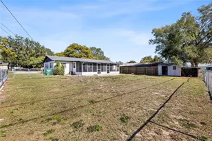 38600 Naomi Ave, Zephyrhills, FL 33542 - Photo 25