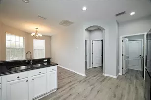 3433 Chapel Creek Cir, Wesley Chapel, FL 33544 - Photo 11