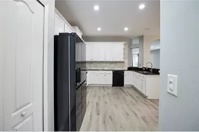 3433 Chapel Creek Circle, Wesley Chapel, FL 33544 - Photo 7