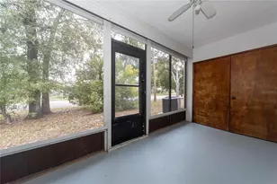 8557 Pilgrim Ct, New Port Richey, FL 34653 - Photo 15