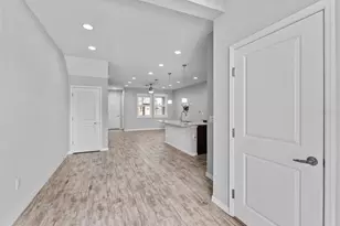 12353 Bayou Flats Ln, Tampa, FL 33635 - Photo 3