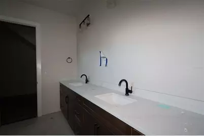 1104 W Ohio Avenue, Tampa, FL 33603 - Photo 9