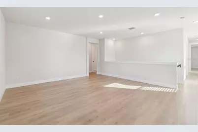 1104 W Ohio Avenue, Tampa, FL 33603 - Photo 17