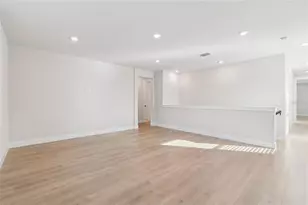 1104 W Ohio Ave, Tampa, FL 33603 - Photo 17
