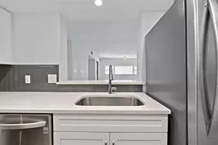 4141 Bayshore Blvd, Tampa, FL 33611 - Photo 11
