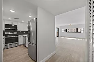 4141 Bayshore Blvd, Tampa, FL 33611 - Photo 21