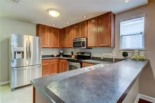 2123 W Spruce St, Tampa, FL 33607 - Photo 9