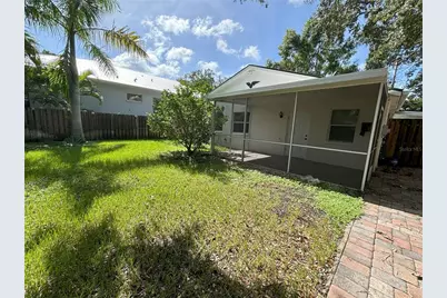 4727 W Wallcraft Avenue, Tampa, FL 33611 - Photo 17
